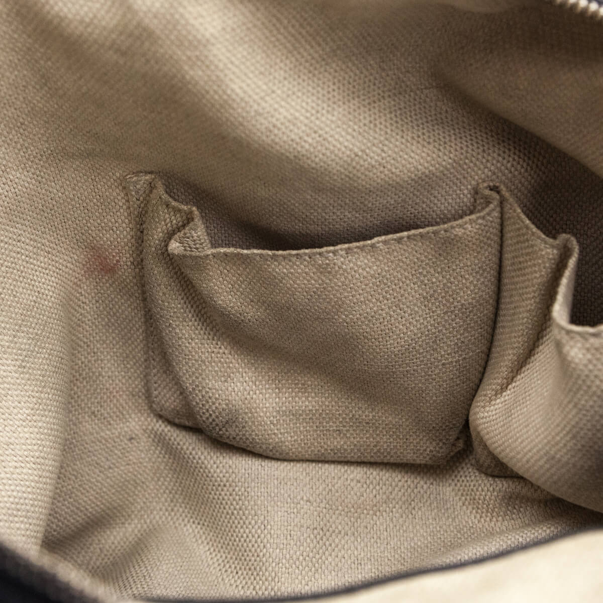Gucci Black Pebbled Calfskin Soho Chain Hobo - Love that Bag etc - Preowned Authentic Designer Handbags & Preloved Fashions