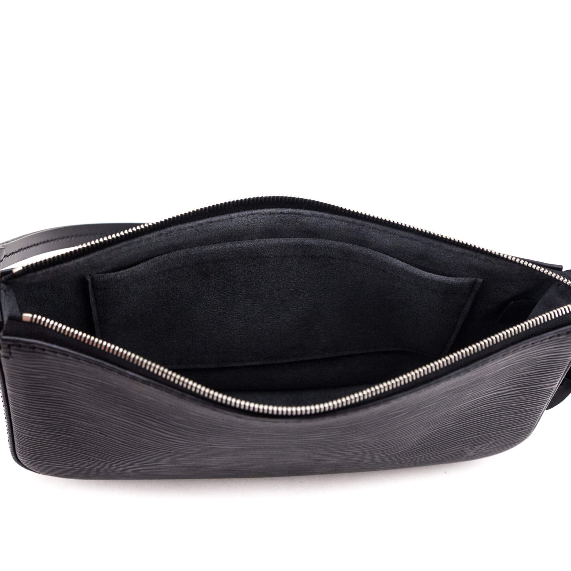 Louis Vuitton Black Epi Pochette Accessories NM - Love that Bag etc - Preowned Authentic Designer Handbags & Preloved Fashions