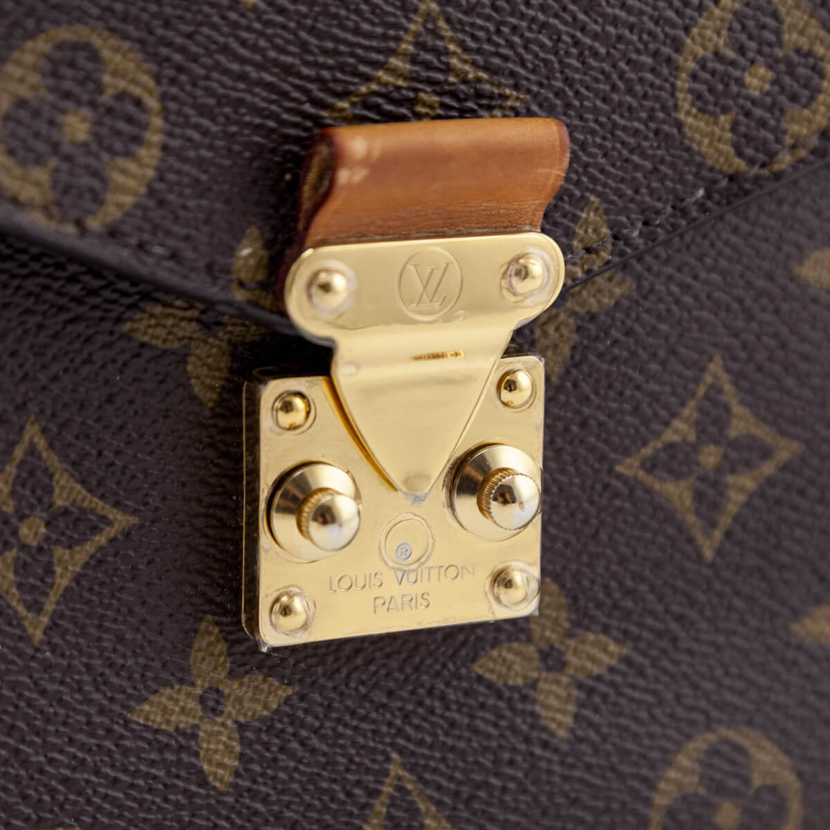Louis Vuitton Monogram Pochette Metis