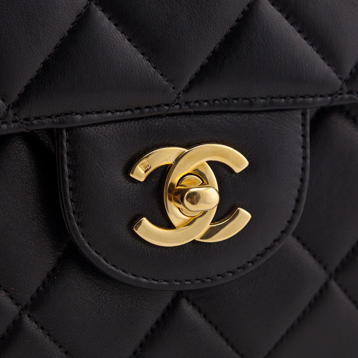 Chanel Black Quilted Lambskin Vintage Jumbo Double Sided Classic Flap Bag - Love that Bag etc - Preowned Authentic Designer Handbags & Preloved Fashions