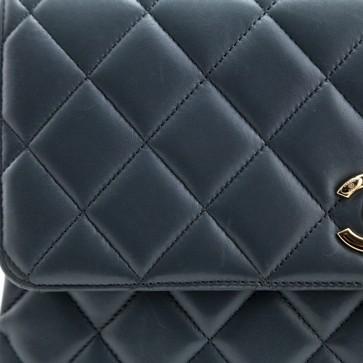 Chanel Blue Quilted Lambskin Large Trendy CC Top Handle GHW - Love that Bag etc - Preowned Authentic Designer Handbags & Preloved Fashions