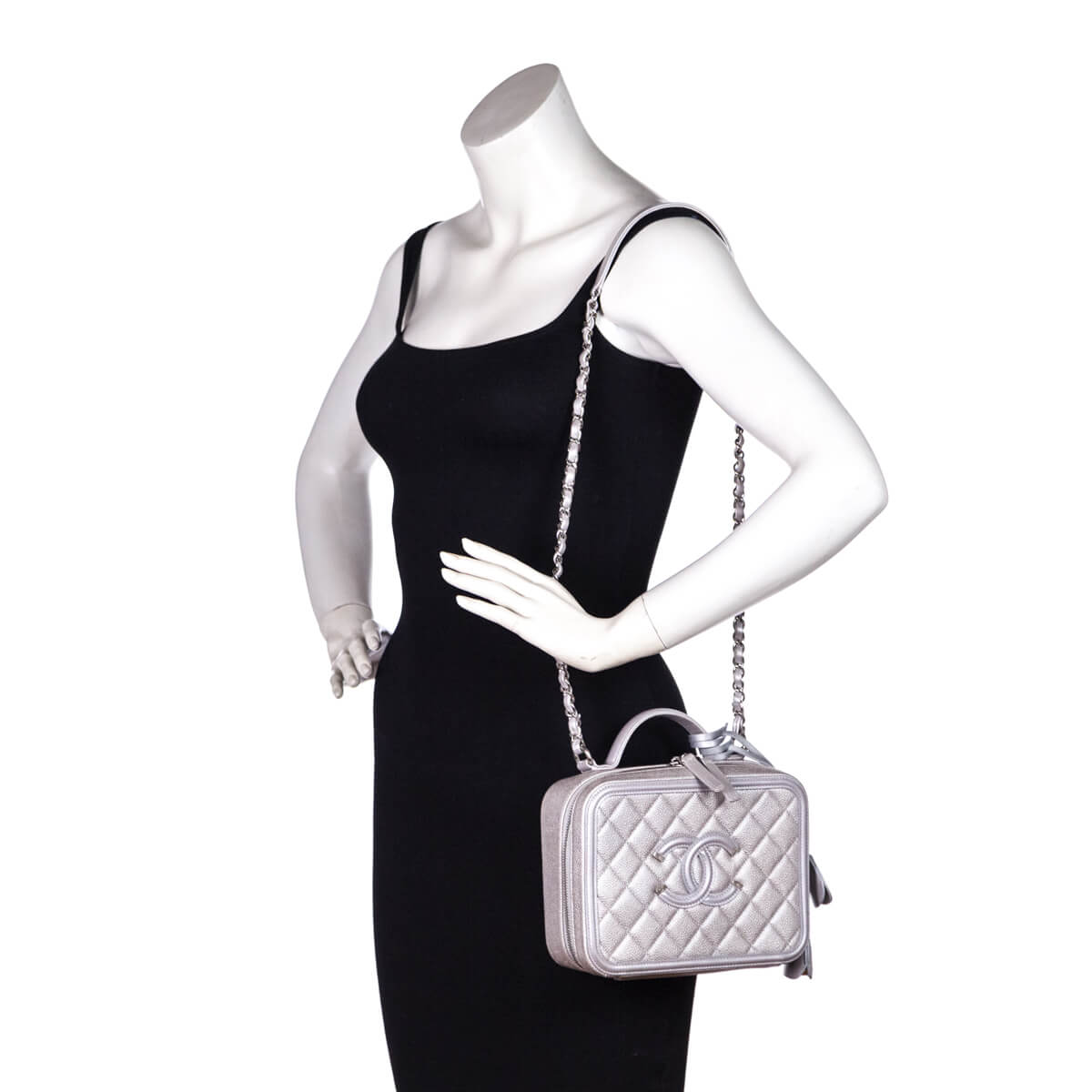 Chanel Metallic Silver Caviar Quilted Medium CC Filigree Vanity Case - Love that Bag etc - Preowned Authentic Designer Handbags & Preloved Fashions