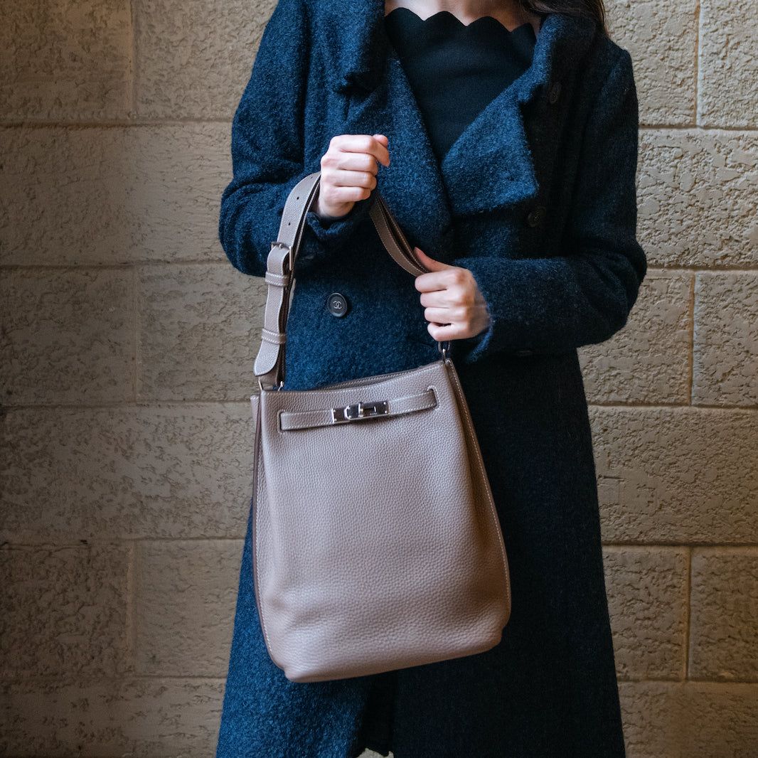 Hermes Etoupe Clemence So Kelly 22 - Love that Bag etc - Preowned Authentic Designer Handbags & Preloved Fashions