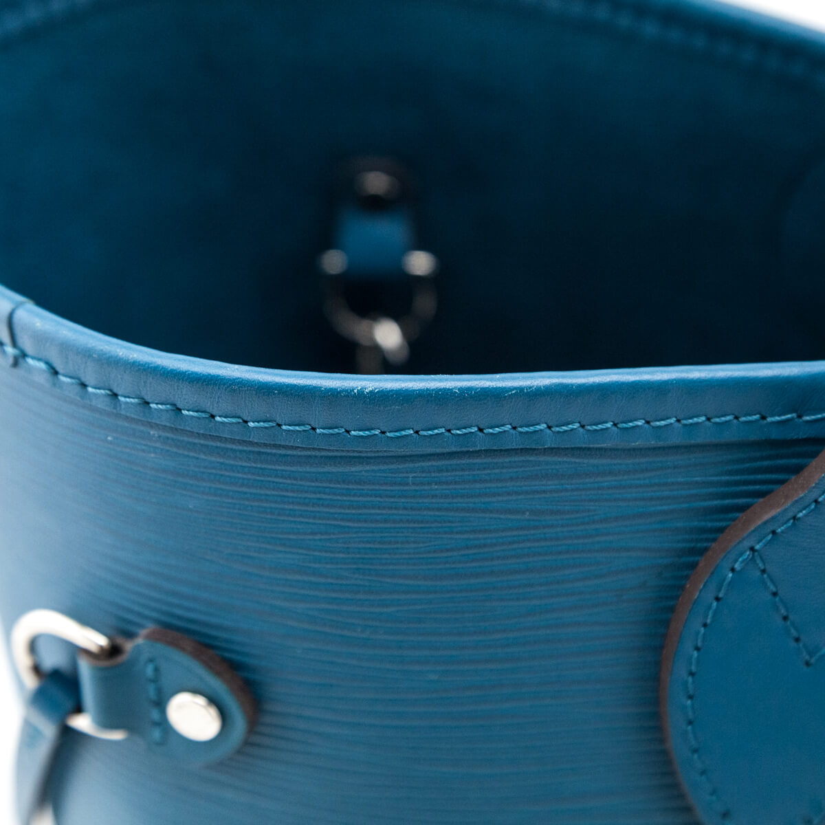 Louis Vuitton Cyan Epi Neverfull MM - Love that Bag etc - Preowned Authentic Designer Handbags & Preloved Fashions