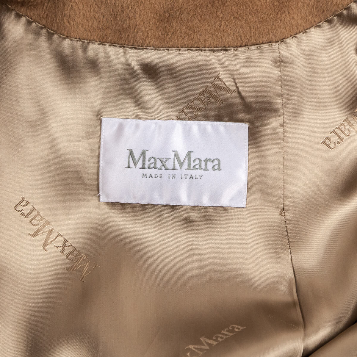 Max Mara Camel Rialto Short Hooded Coat Size M | US 8 - Love that Bag etc - Preowned Authentic Designer Handbags & Preloved Fashions