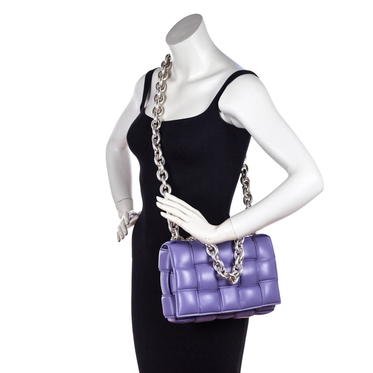 Bottega Veneta Chain Cassette Handbag in Purple Intrecciato Leather