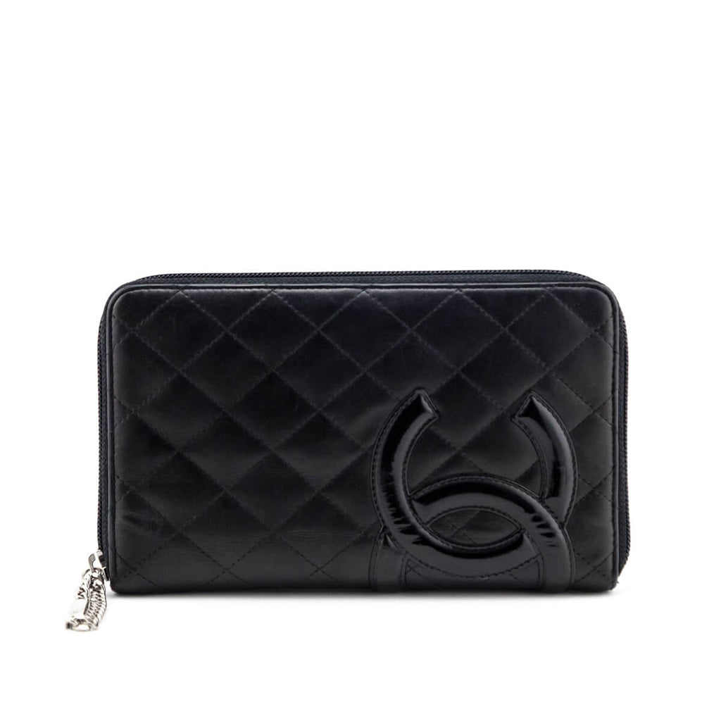 Chanel bag in satin and pearls Black Leather ref.861118 - Joli Closet