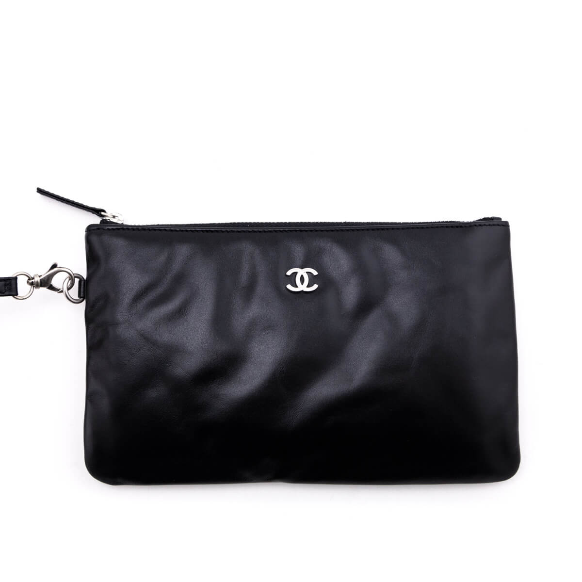 Chanel Black Shiny Calfskin Quilted Small Chanel 22 Bag - Love that Bag etc - Preowned Authentic Designer Handbags & Preloved Fashions