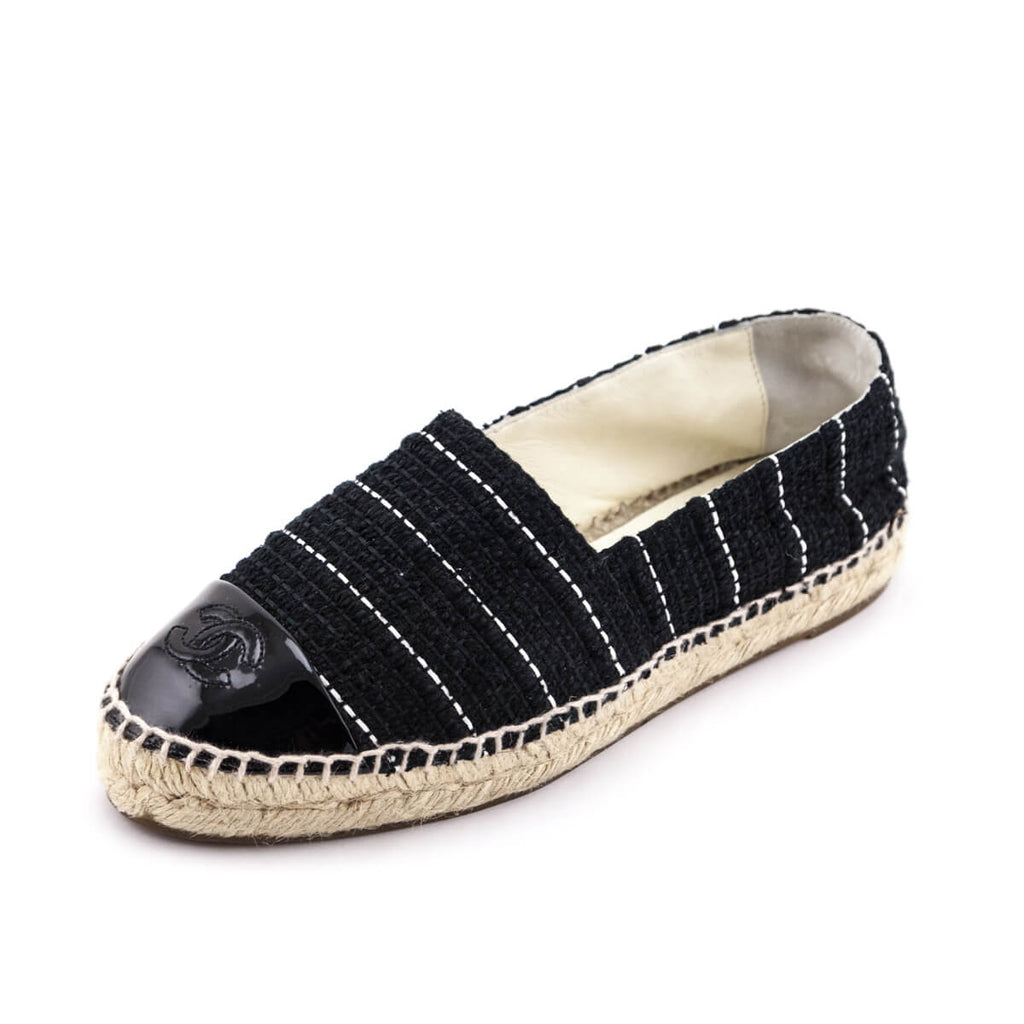 Chanel // Black & White CC Embellished Loafer – VSP Consignment