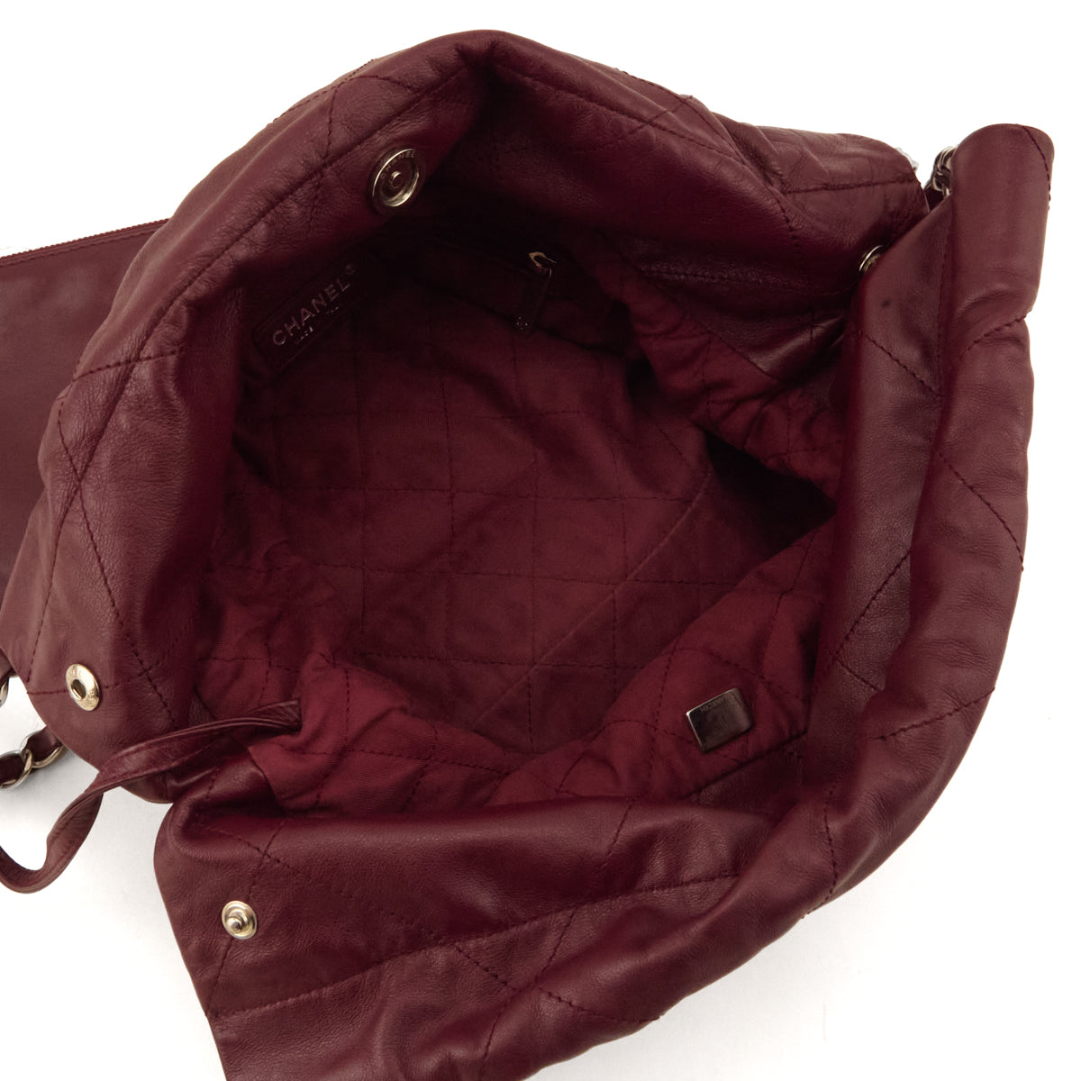 Chanel Burgundy Shiny Calfskin Quilted Small Chanel 22 Hobo