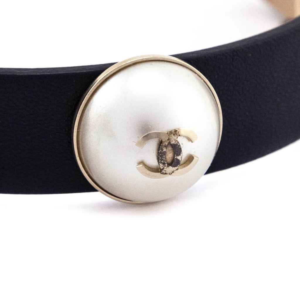 Chanel Faux Pearl, Leather & Strass Charm Bracelet - Burgundy