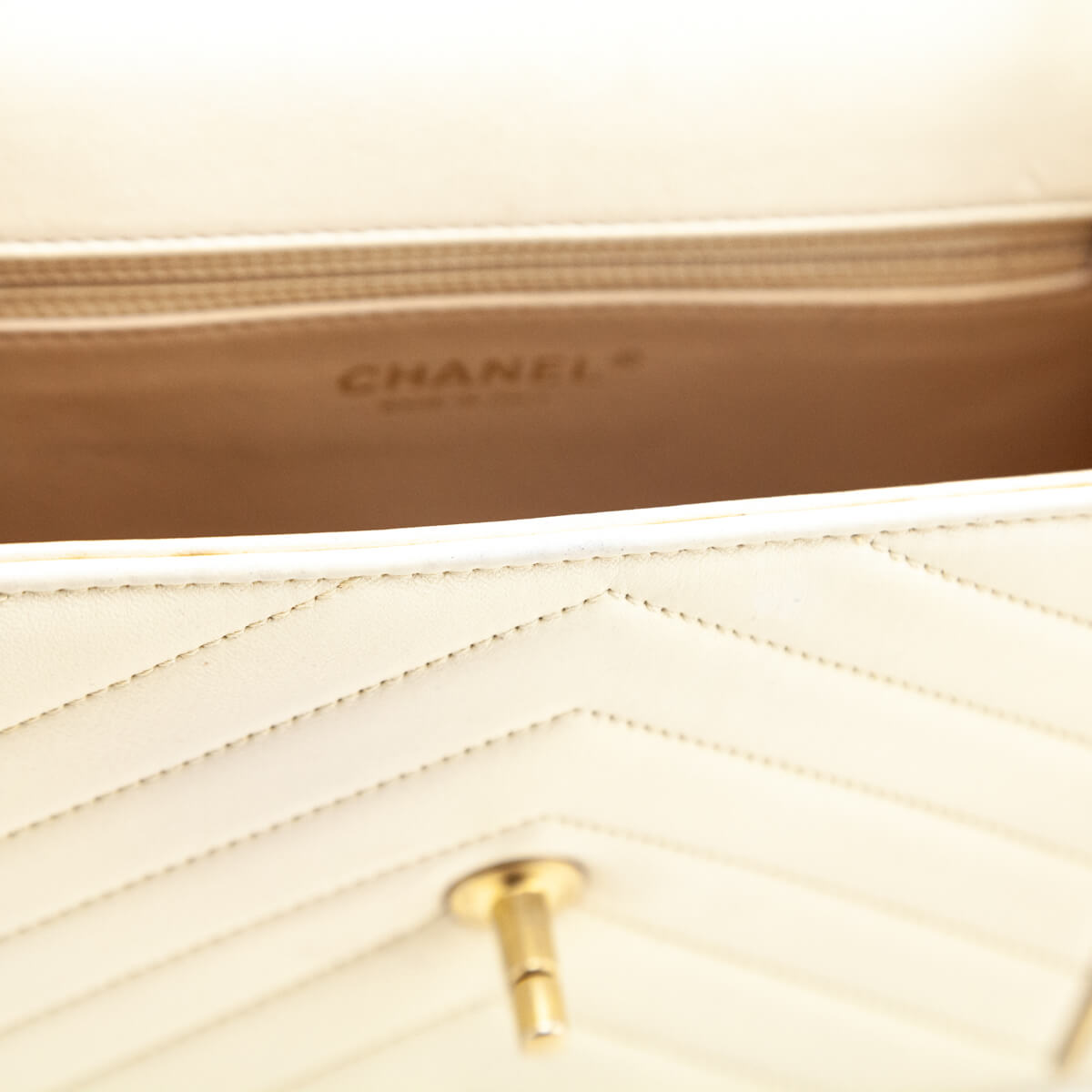 Chanel Ivory Lambskin Reversed Chevron Quilted Flap Bag - Love that Bag etc - Preowned Authentic Designer Handbags & Preloved Fashions