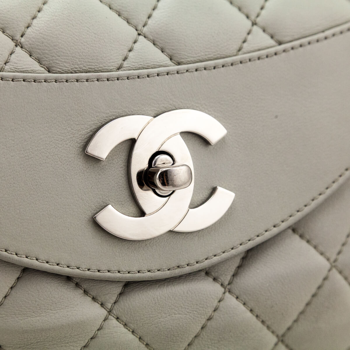 Chanel Light Gray Lambskin Quilted Small Single Flap Shoulder Bag - Love that Bag etc - Preowned Authentic Designer Handbags & Preloved Fashions