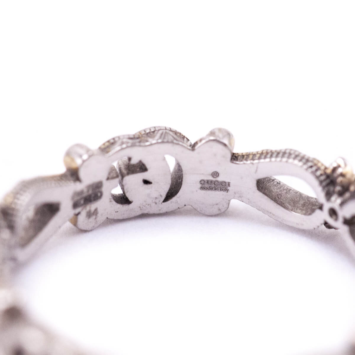 Gucci 18K White Gold Flora Narrow Ring - Love that Bag etc - Preowned Authentic Designer Handbags & Preloved Fashions