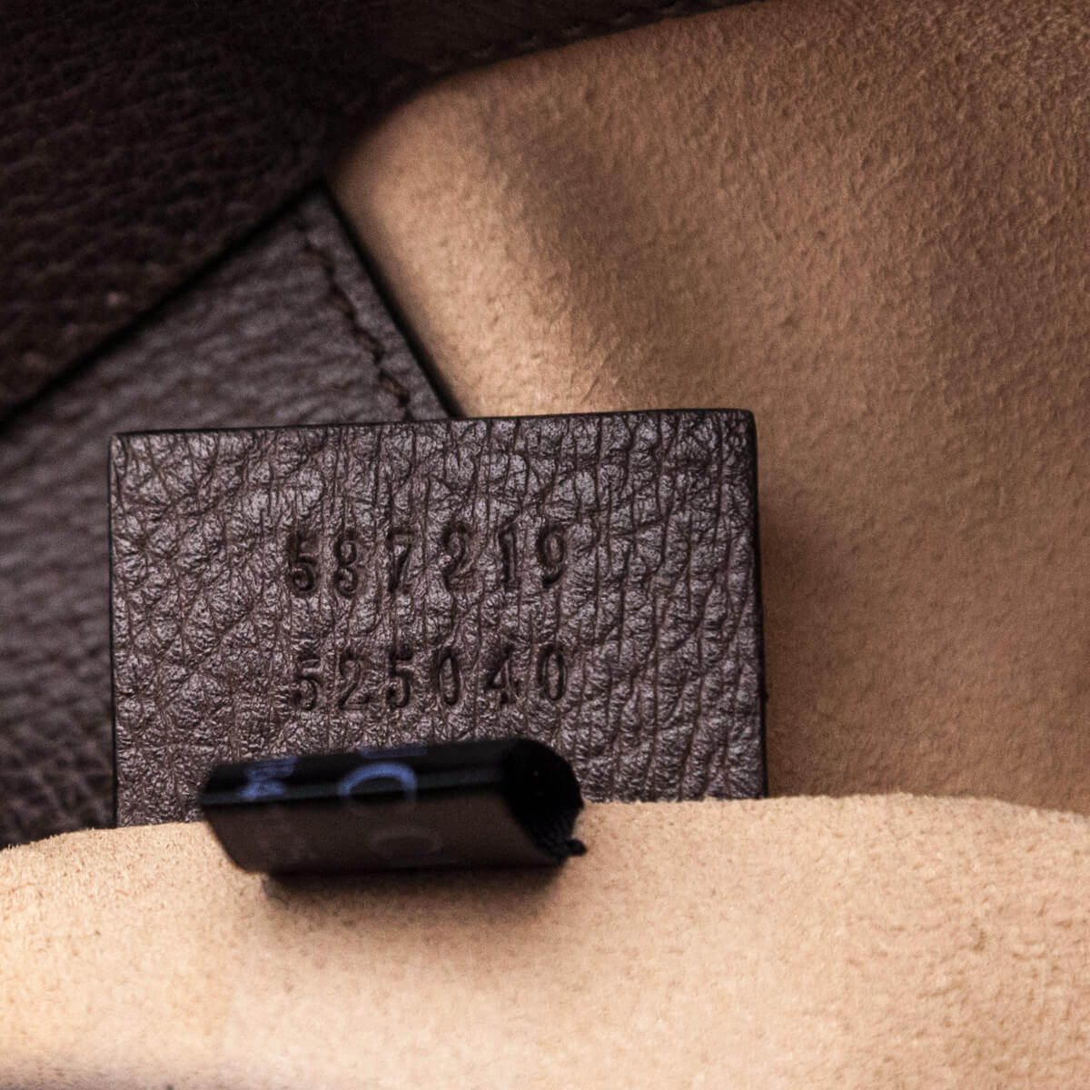 Gucci Beige GG Supreme Monogram Large Rajah Chain Tote - Love that Bag etc - Preowned Authentic Designer Handbags & Preloved Fashions