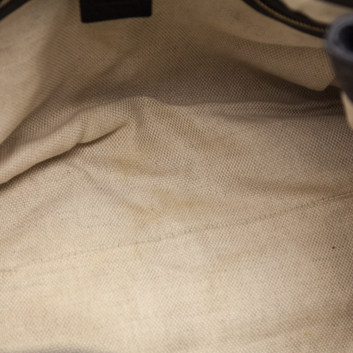 Gucci Black Pebbled Calfskin Medium Soho Chain Shoulder Bag - Love that Bag etc - Preowned Authentic Designer Handbags & Preloved Fashions