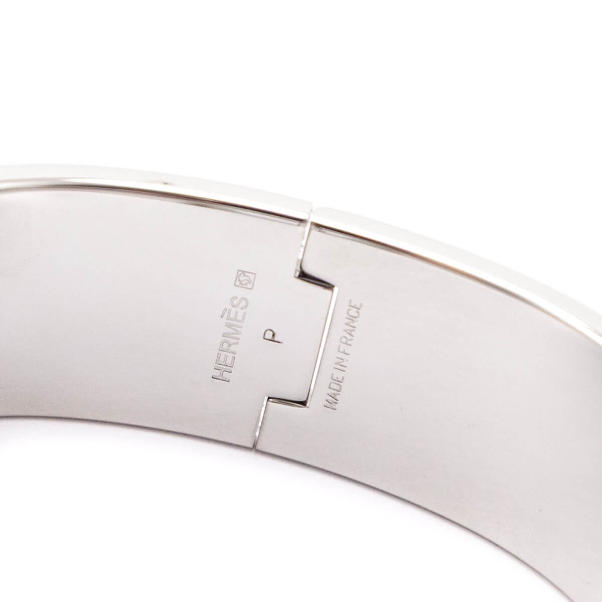 Hermes Beige Enamel Palladium Wide Clic Clac H Bracelet - Love that Bag etc - Preowned Authentic Designer Handbags & Preloved Fashions