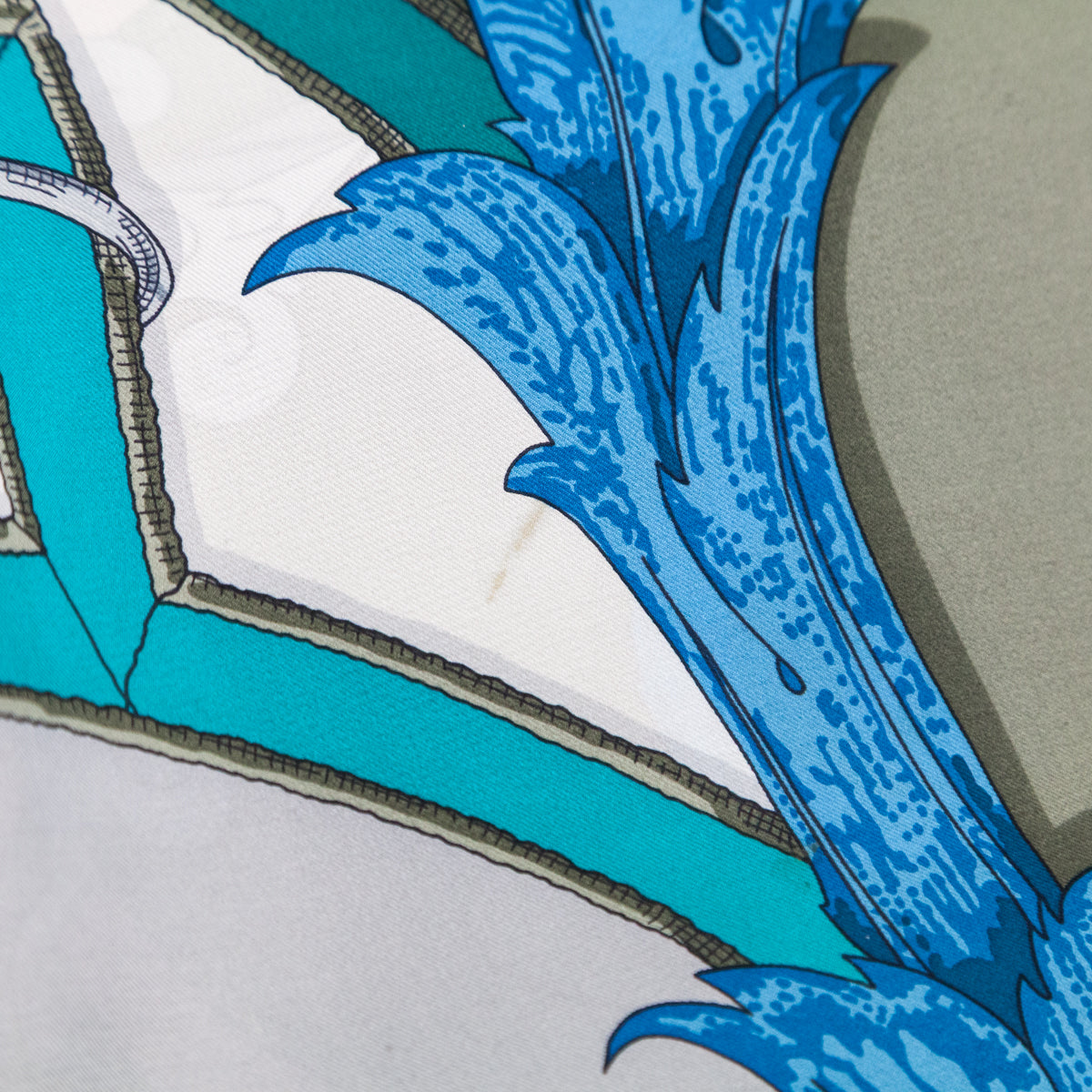 Hermes Grey & Blue L'Instruction du Roy Summer Weight Silk Scarf 140