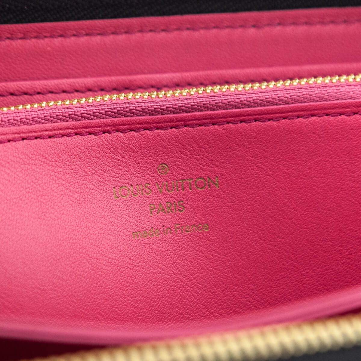 Louis Vuitton Black Taurillon Comete NM Wallet - Love that Bag etc - Preowned Authentic Designer Handbags & Preloved Fashions