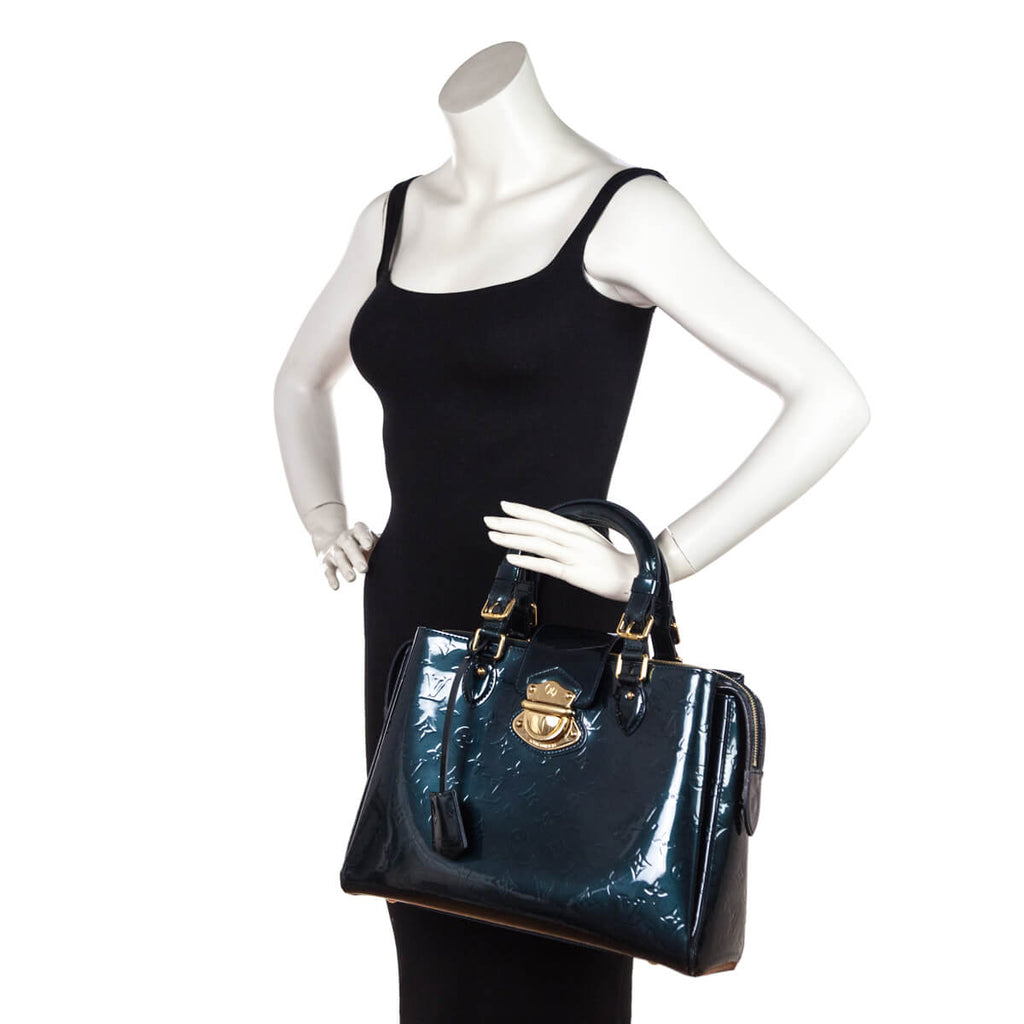 Sold at Auction: Louis Vuitton Monogram Vernis Melrose Avenue Bag