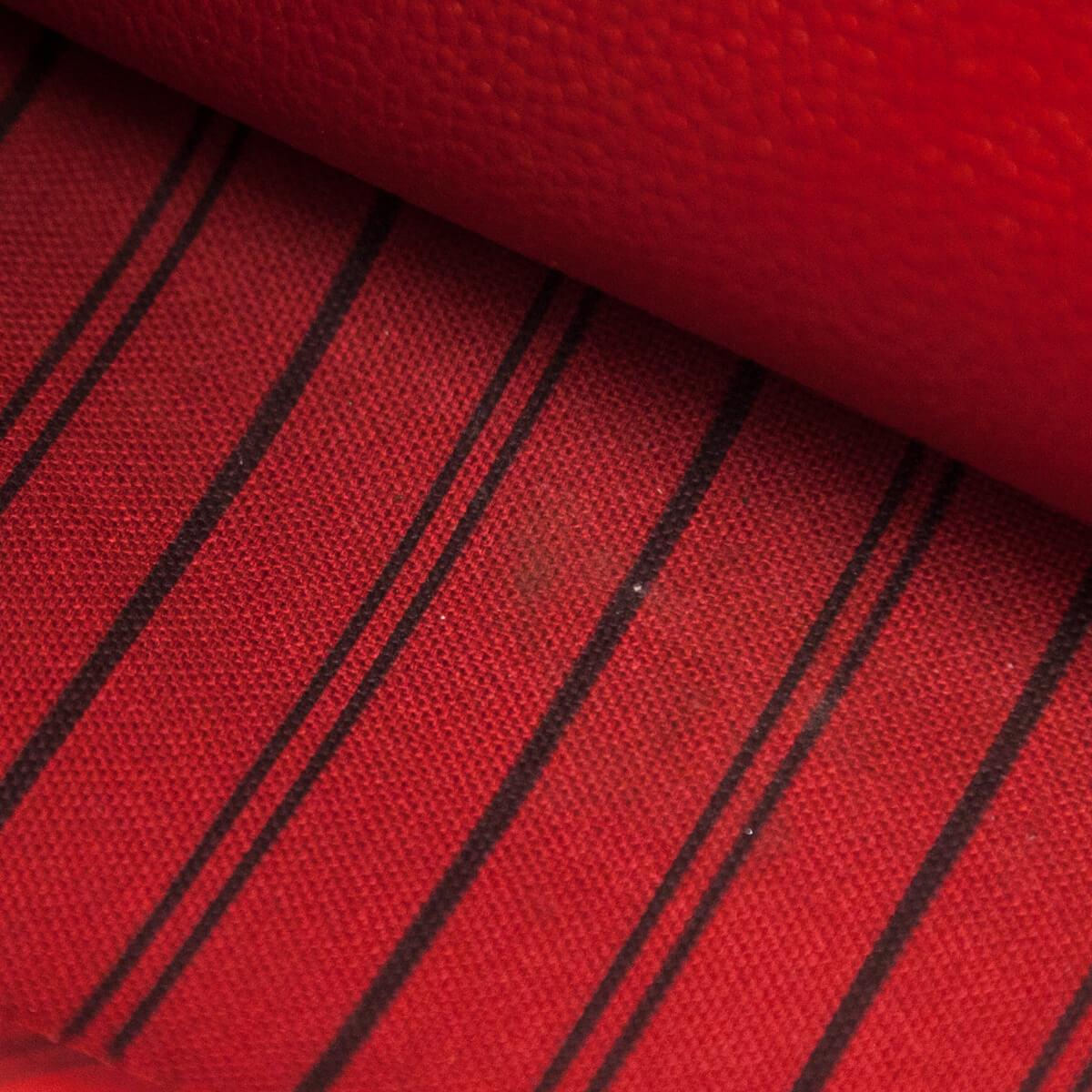 Red Louis Vuitton Empreinte Montaigne MM Bag – Designer Revival