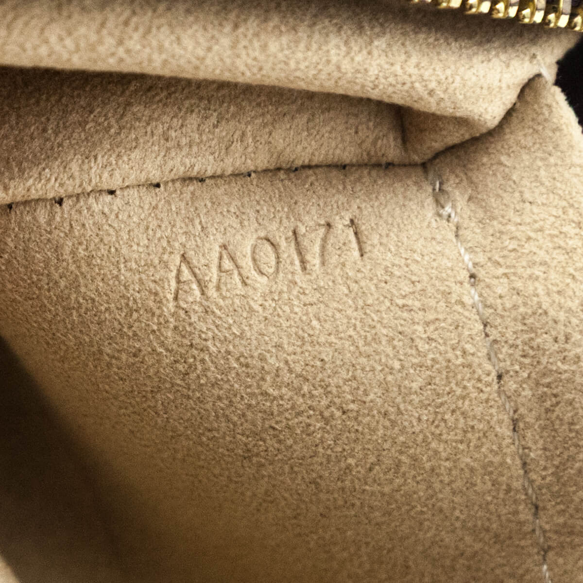 Louis Vuitton Monogram Pochette Milla MM