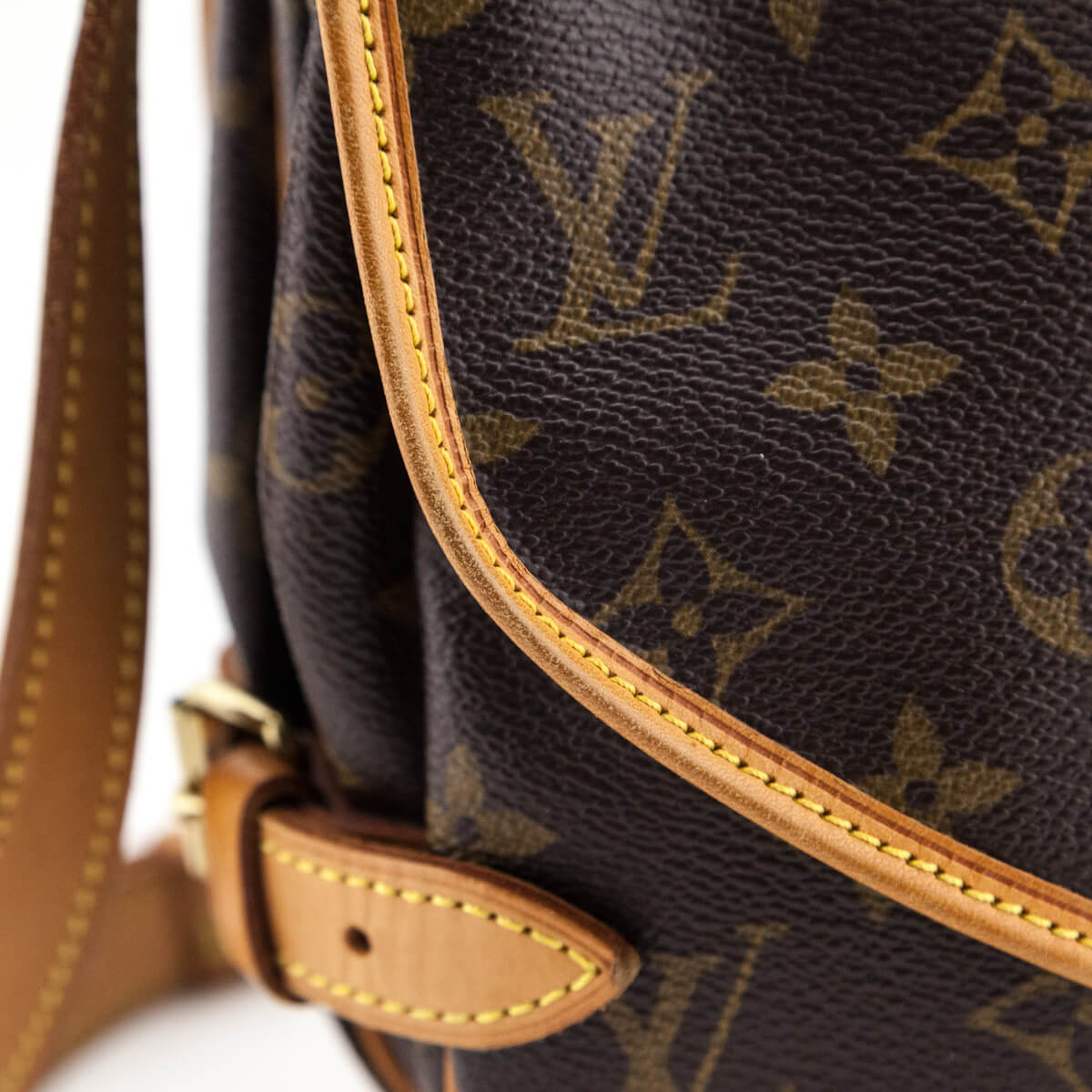 Louis Vuitton  Saumur 25 Monogram Canva – Canada Luxury