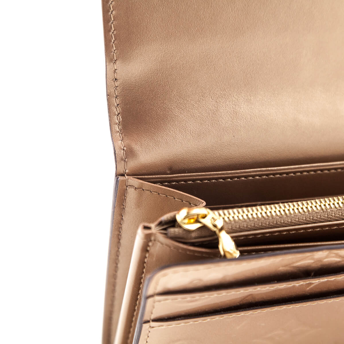 Louis Vuitton Mordore Monogram Vernis Sarah Wallet NM - Love that Bag etc - Preowned Authentic Designer Handbags & Preloved Fashions