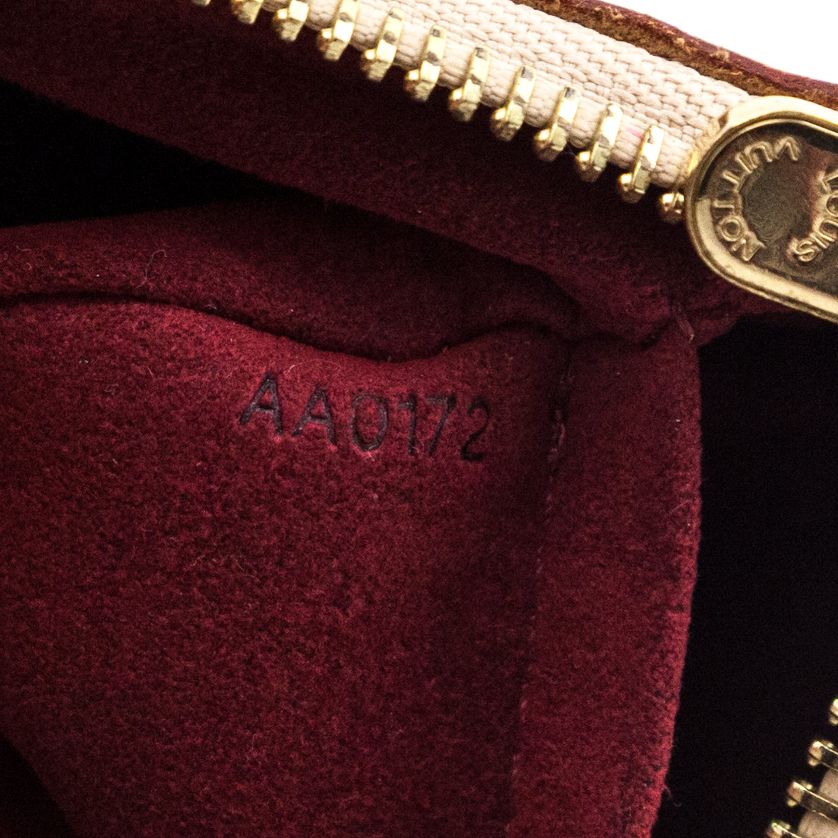 Louis Vuitton White Monogram Multicolor Pochette Milla MM