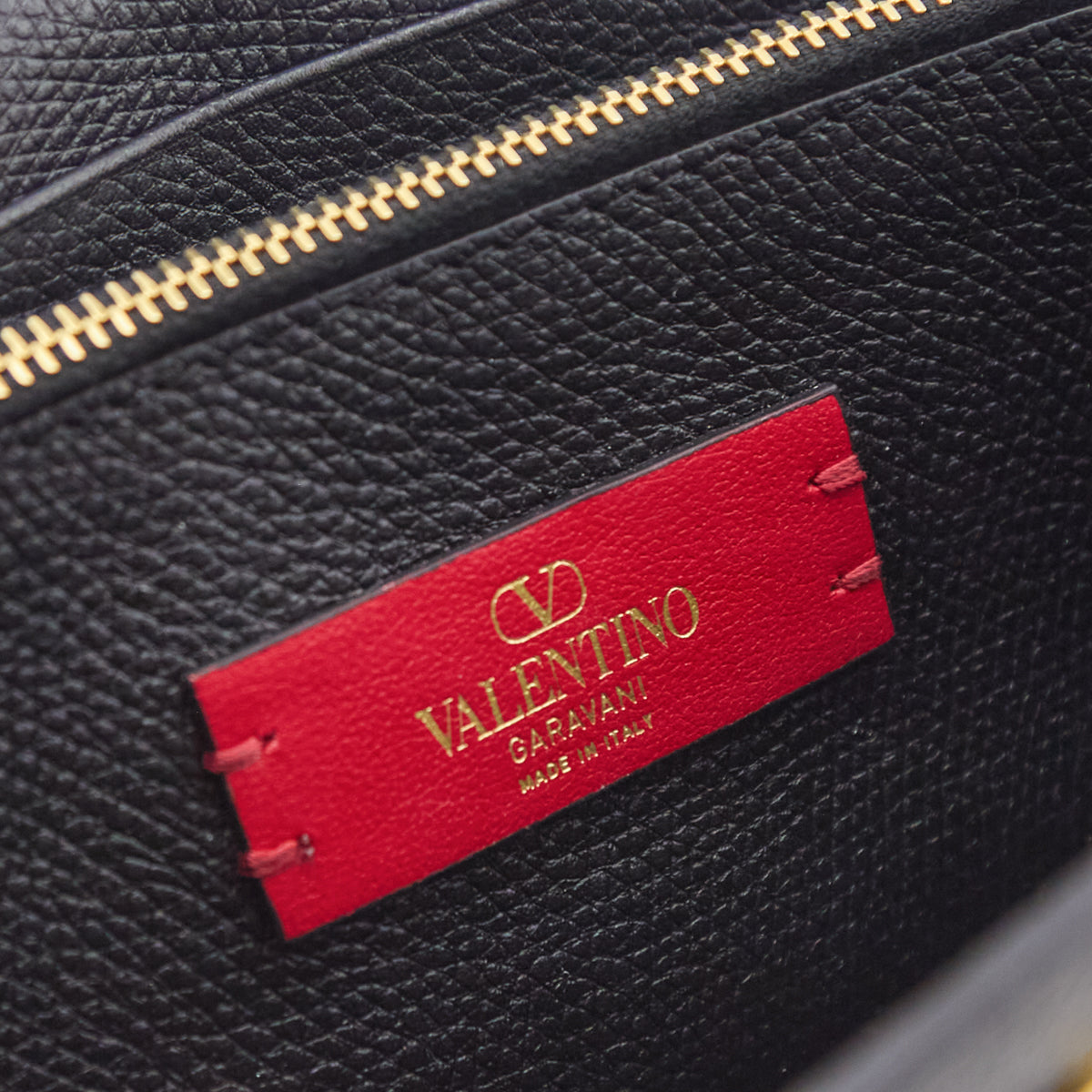 Valentino Black Grainy Calfskin Wallet With Chain