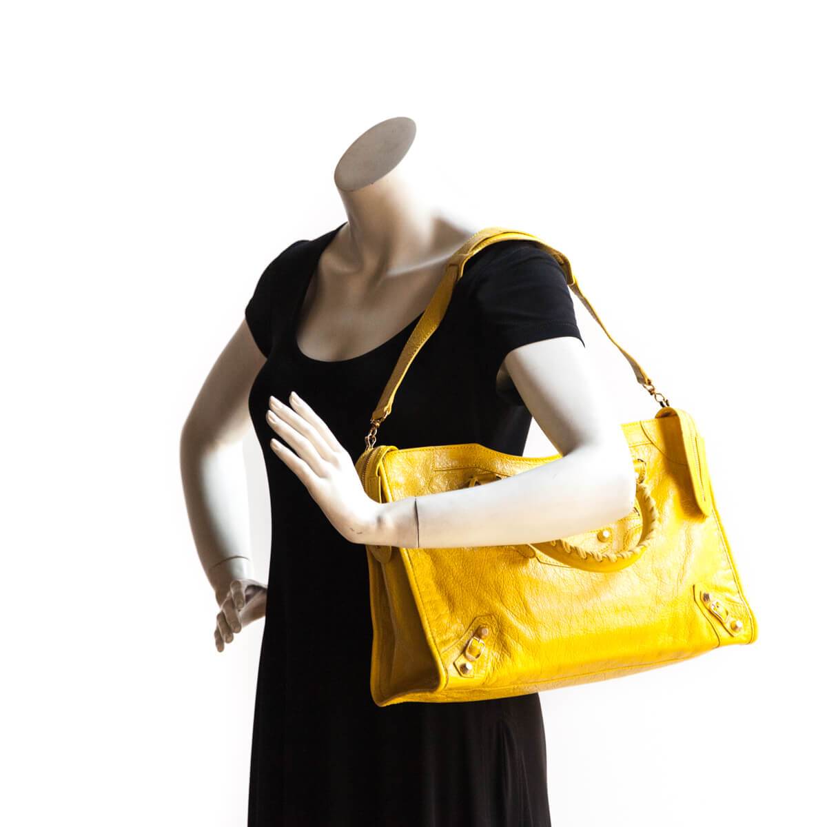 Tentacle Kontrakt massefylde Balenciaga Curry Lambskin Giant 12 Gold City Bag - Shop Balenciaga Handbags