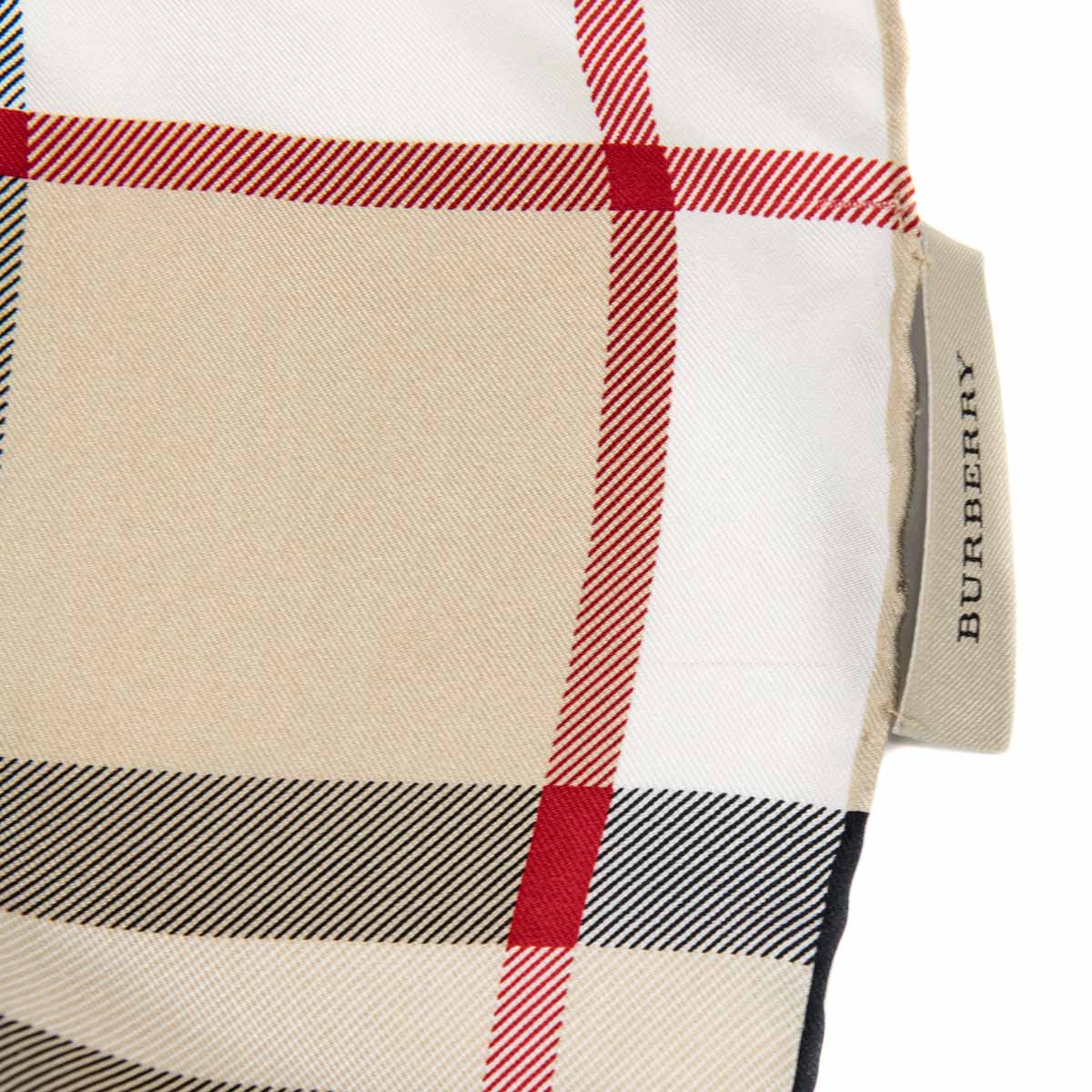 Burberry Nova Check Beige Classic Scarf ref.294786 - Joli Closet