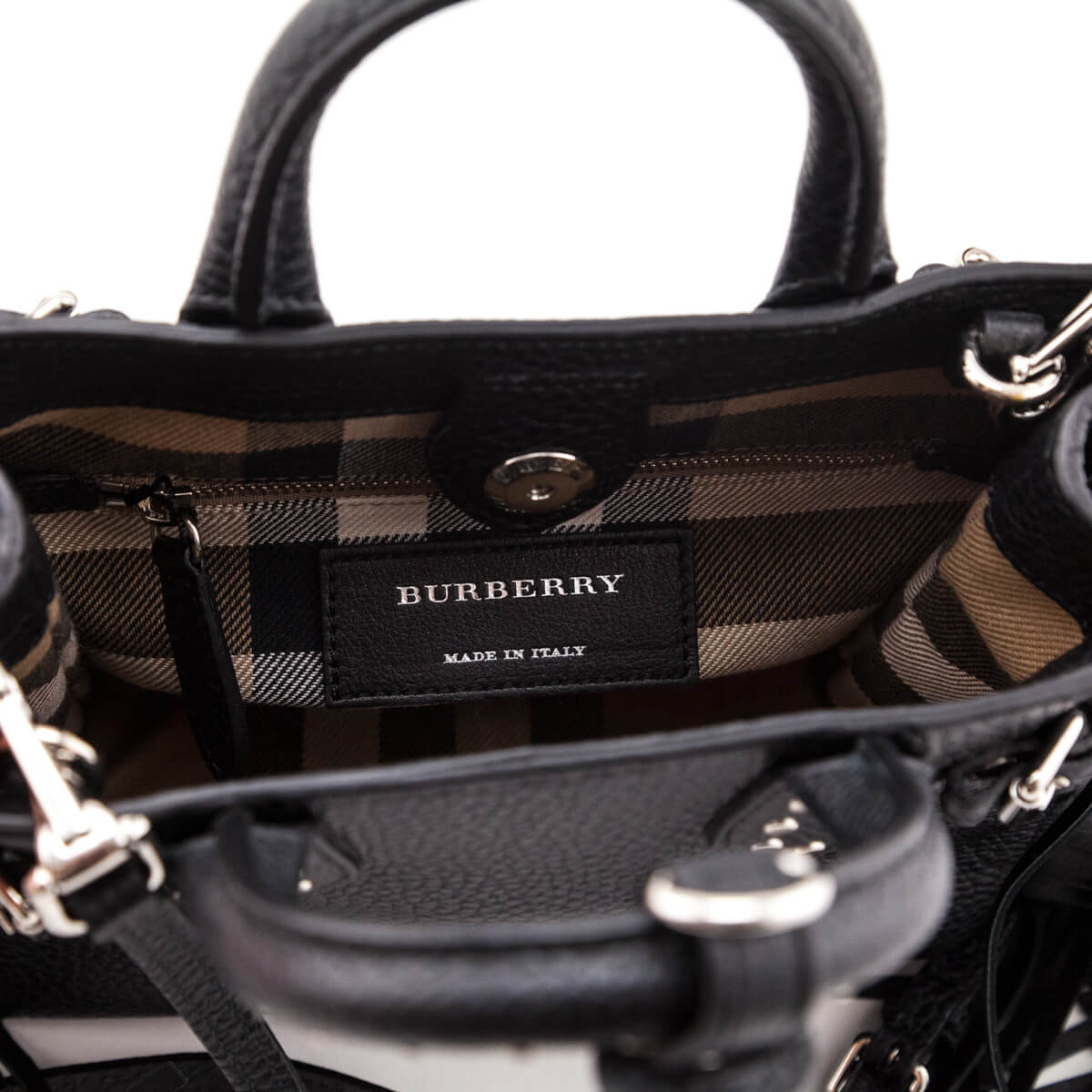 AUTHENTIC Burberry Banner Bag PREOWNED (WBA571) – Jj's Closet, LLC