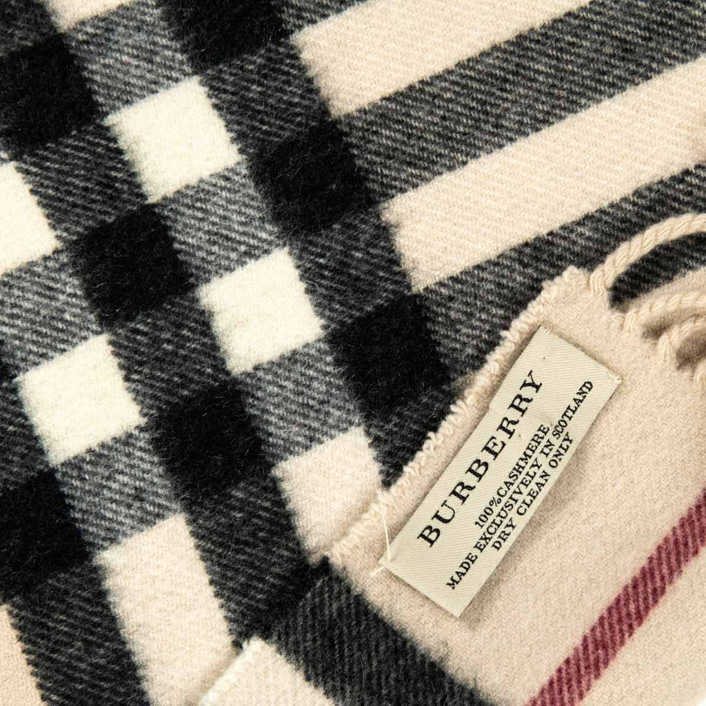 Let's see if my carefulness helps to confirm authenticity: I was given a  Burberry scarf in 2005, have barely worn it and I still have the tag  (Poshmark Canada) : r/poshmark