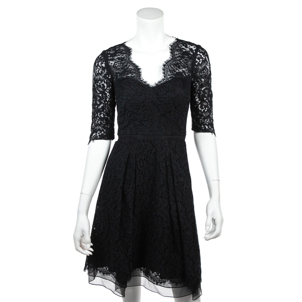 Carolina Herrera Black Lace V-Neck Dress Size XXS | US 2 - Love that Bag etc - Preowned Authentic Designer Handbags & Preloved Fashions