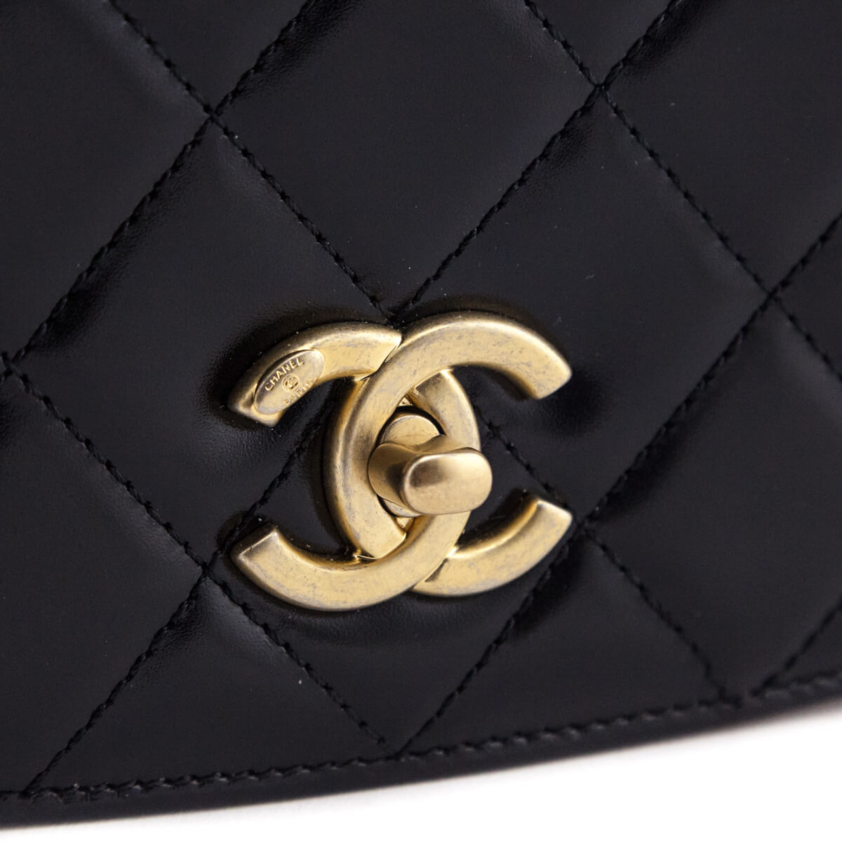 Chanel Black Quilted Shiny Calfskin & Suede Mini Messenger Bag – Love that  Bag etc - Preowned Designer Fashions
