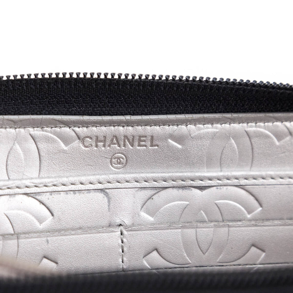 Chanel Zip Around Wallet Medium, Silver Glazed Calfskin with Silver  Hardware, Preowned No Dustbag WA001