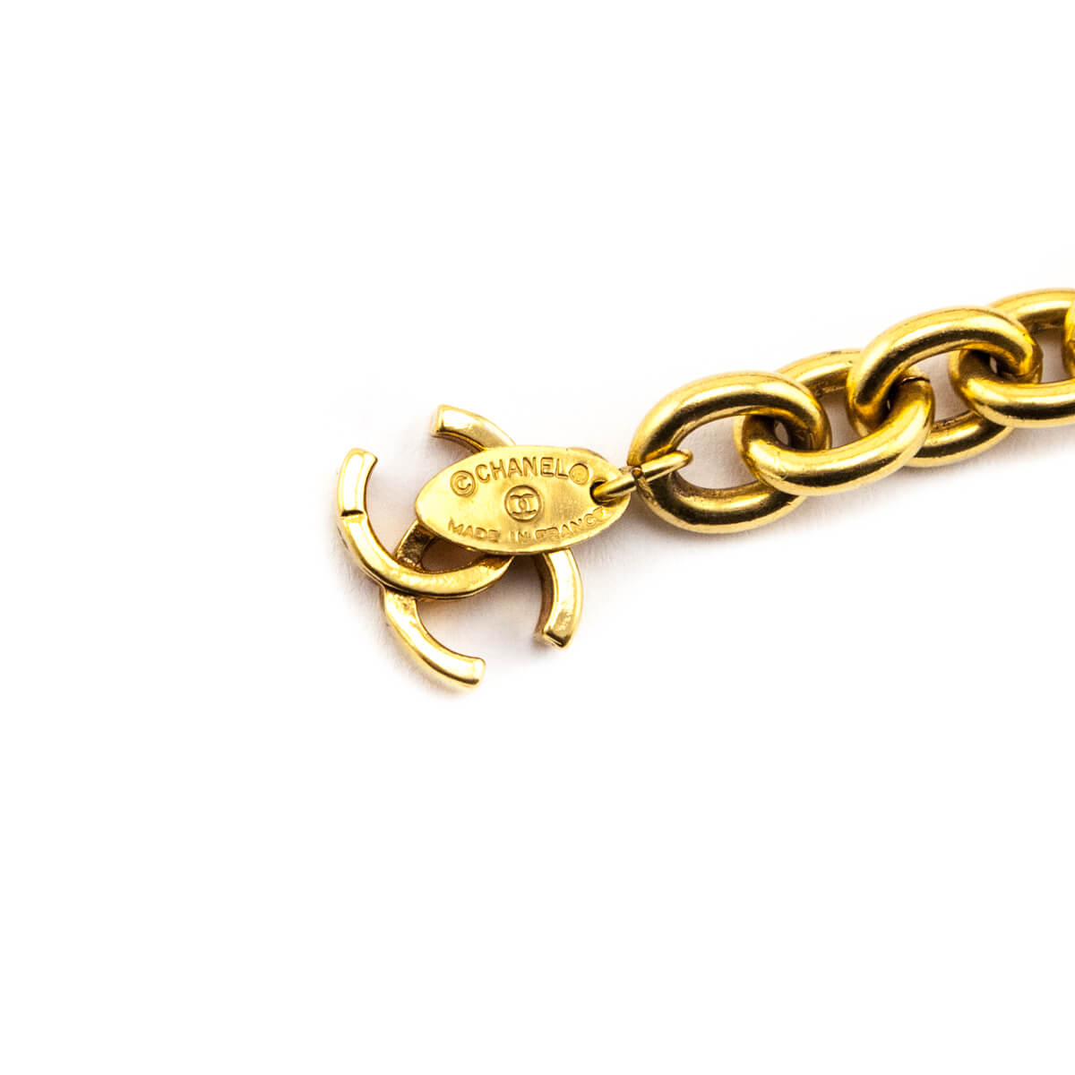 Chanel CC RARE 01P Runway Eagle Chain Vintage Belt Necklace GHW box Golden  Metal ref.577061 - Joli Closet