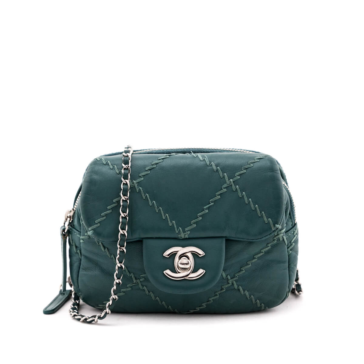 Chanel Lambskin Ultimate Stitch Flap Bag (SHF-XK6hTr) – LuxeDH