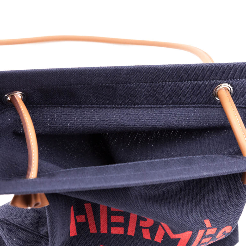 Hermes Aline grooming bag_Rouge H / Gold with dusty bag