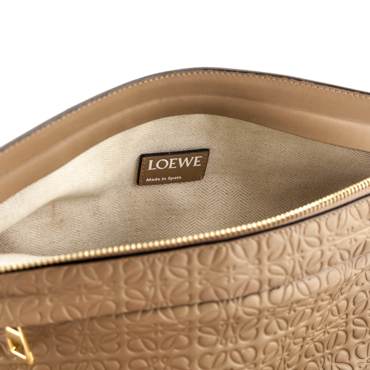 セットアップ 夏前値下げ出品！LOEWE BAG BEIGE ポーチ/バニティ