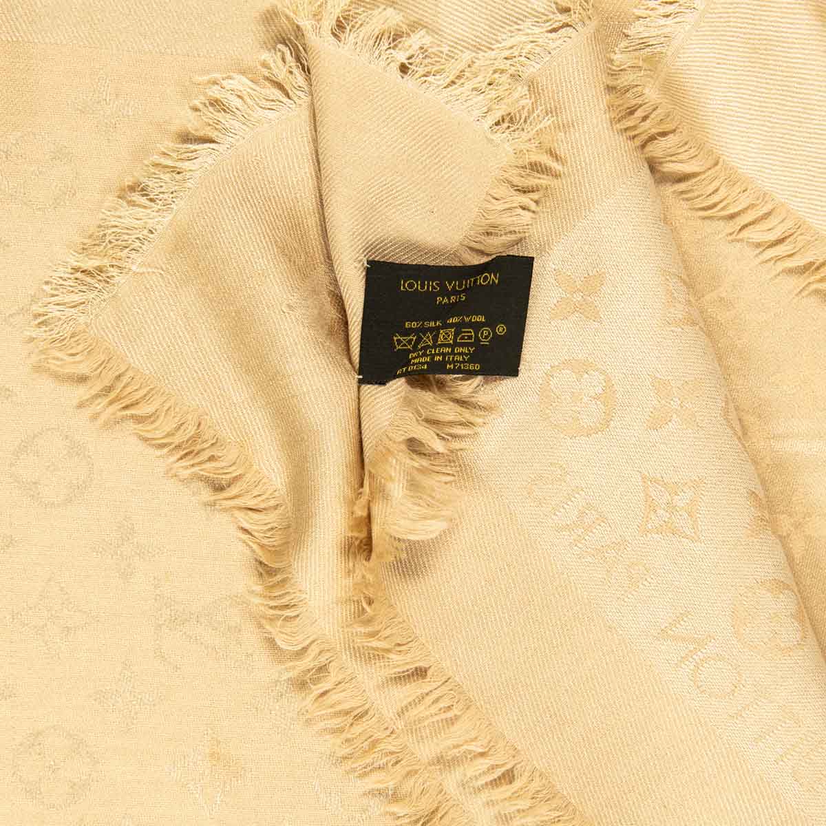 Châle monogram shine silk scarf Louis Vuitton Beige in Silk - 31359586