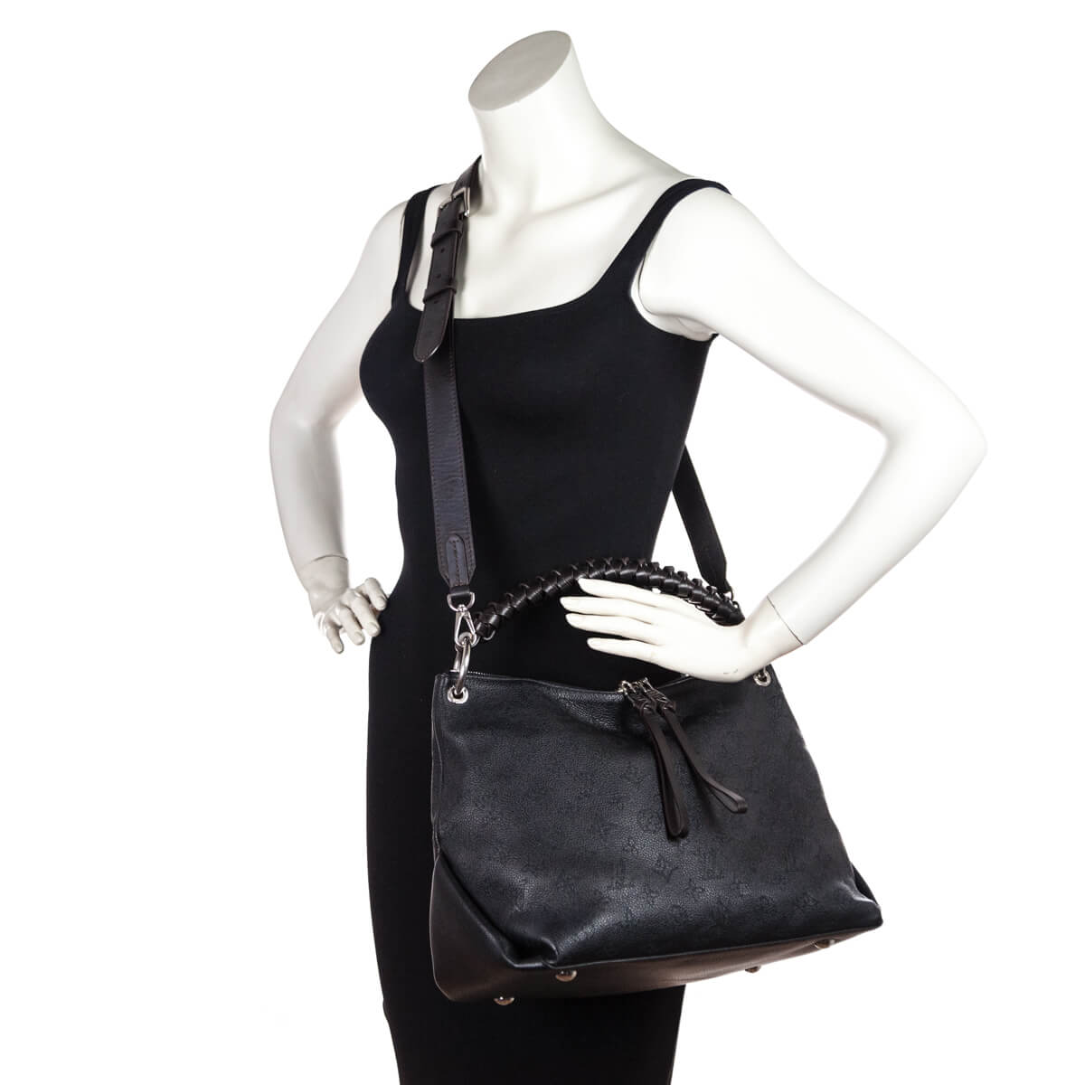 Louis Vuitton® Beaubourg Hobo MM Black. Size in 2023