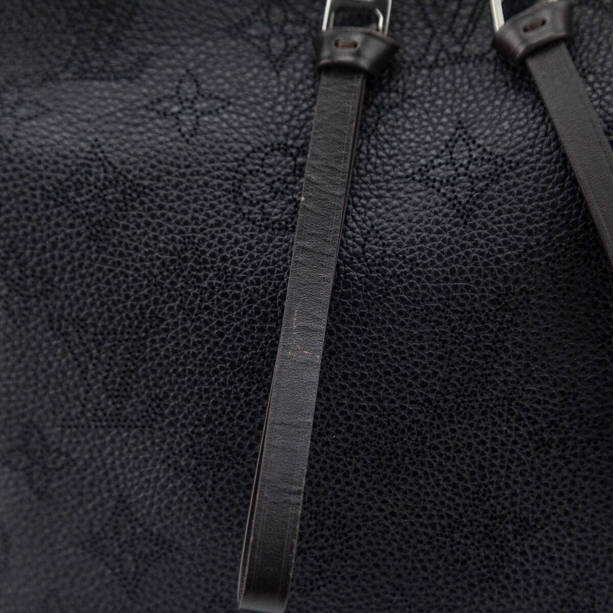 Louis Vuitton Mahina Beaubourg Hobo mm, Black, One Size