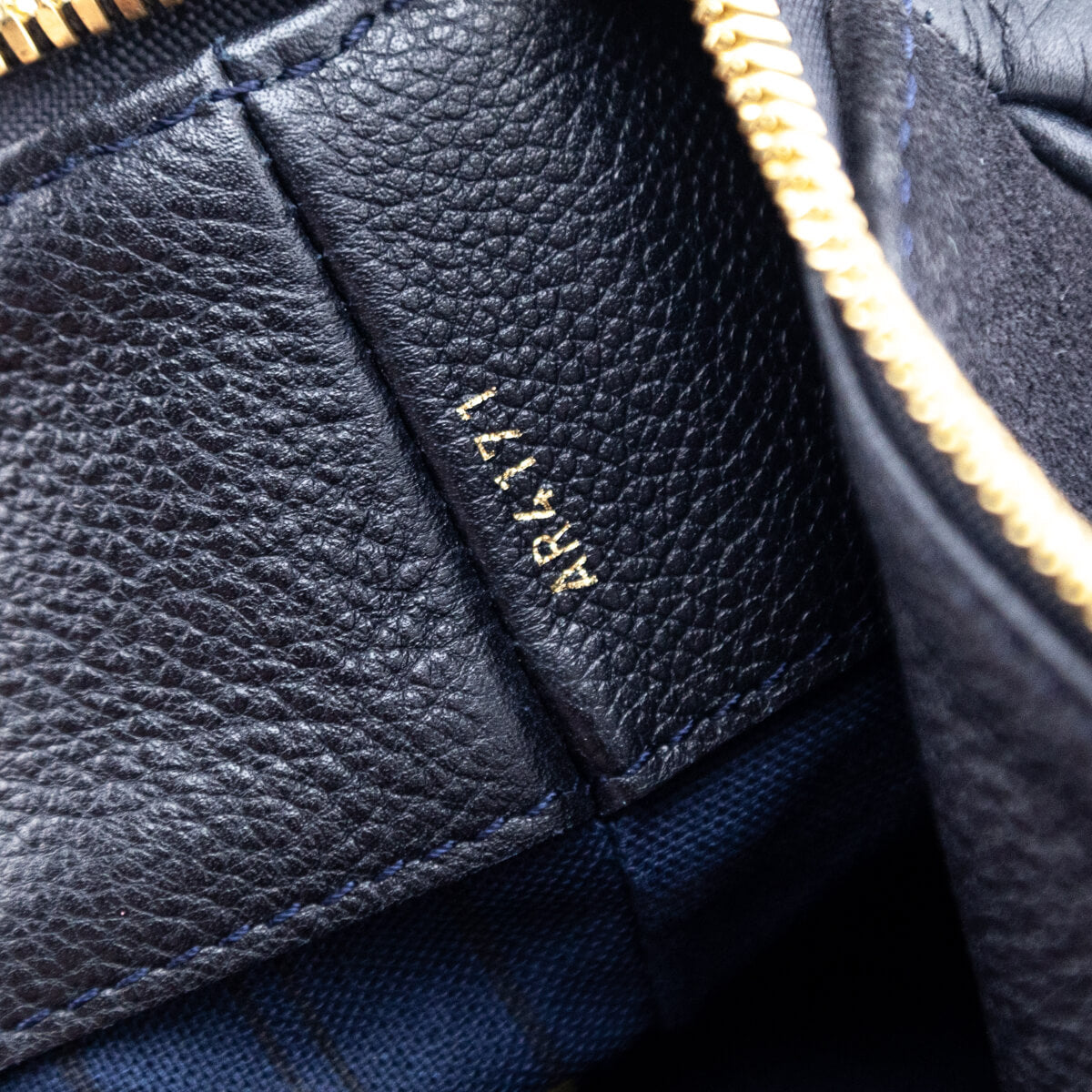 Louis Vuitton - Audacieuse MM Empreinte Leather Bleu Infini