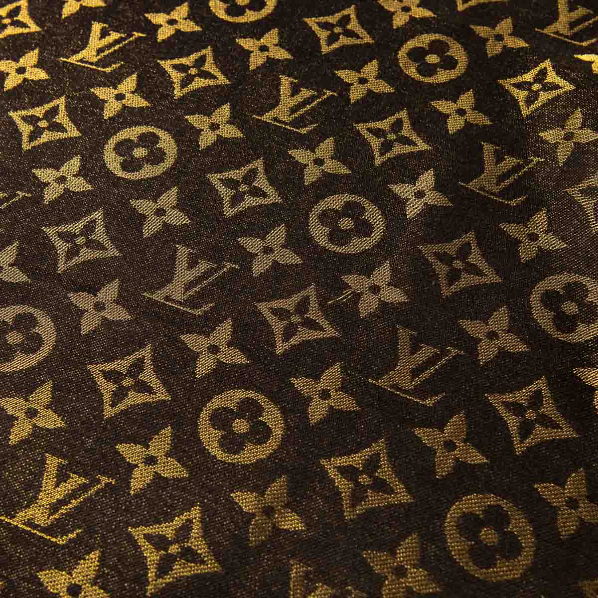 Louis Vuitton Foulard Louise Vuitton monogramm shine Brown Golden  ref.151747 - Joli Closet