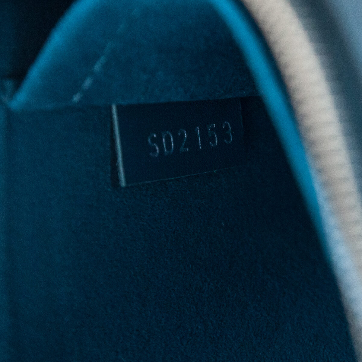 Louis Vuitton Blue Cyan Epi Leather Neverfull Pochette MM/GM Wristlet Bag  41lvs For Sale at 1stDibs