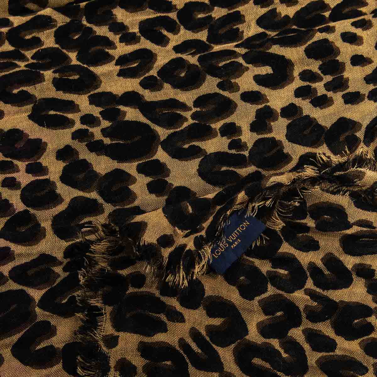 Louis Vuitton Multicolor Leopard Stefan Sprouse Stole – LuxuryPromise
