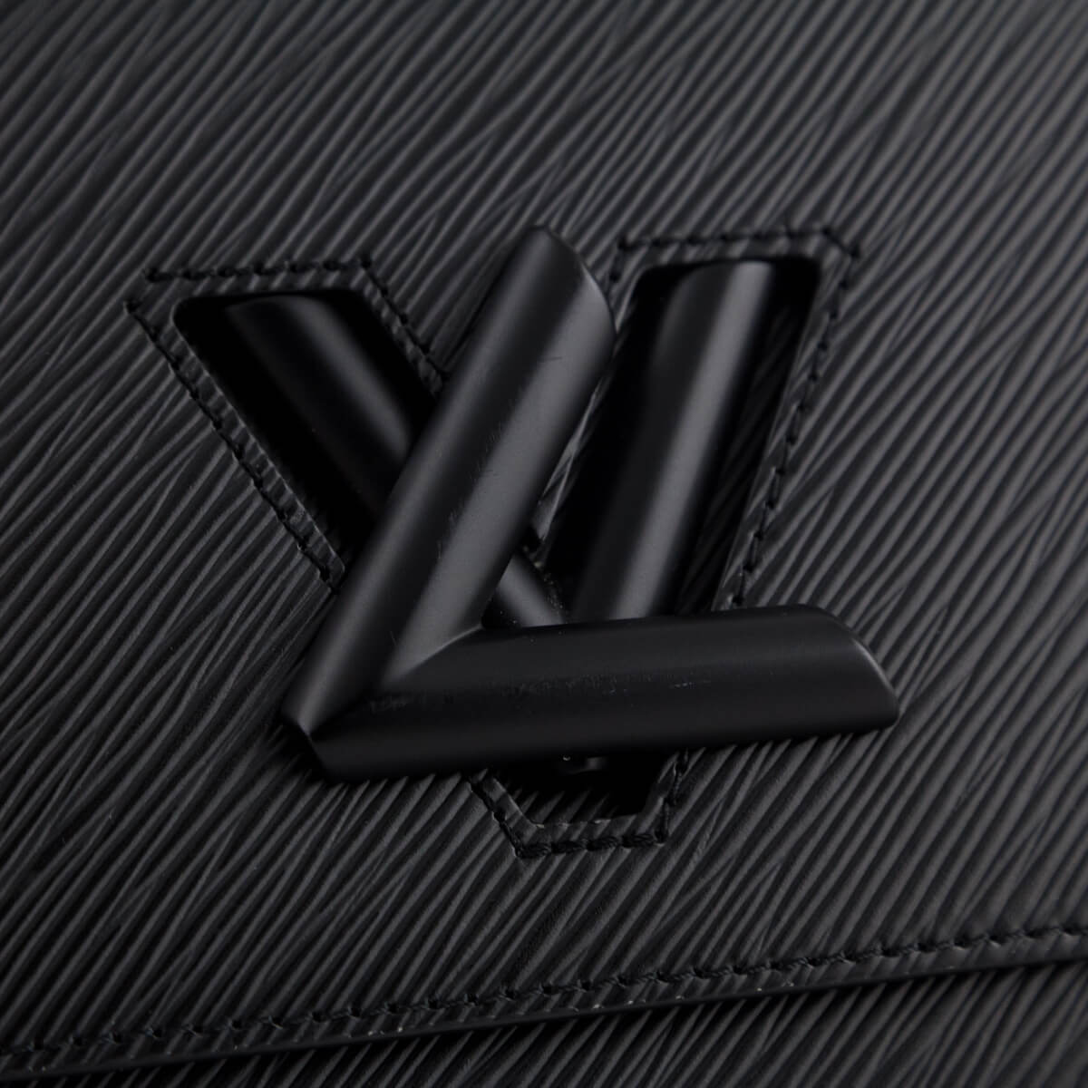 Louis Vuitton Twist MM Black - Verchka