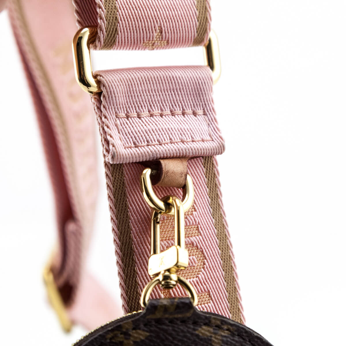 Louis Vuitton Multi Pochette Accessoires Light Pink in Grained Cowhide  Leather with Gold-tone - GB